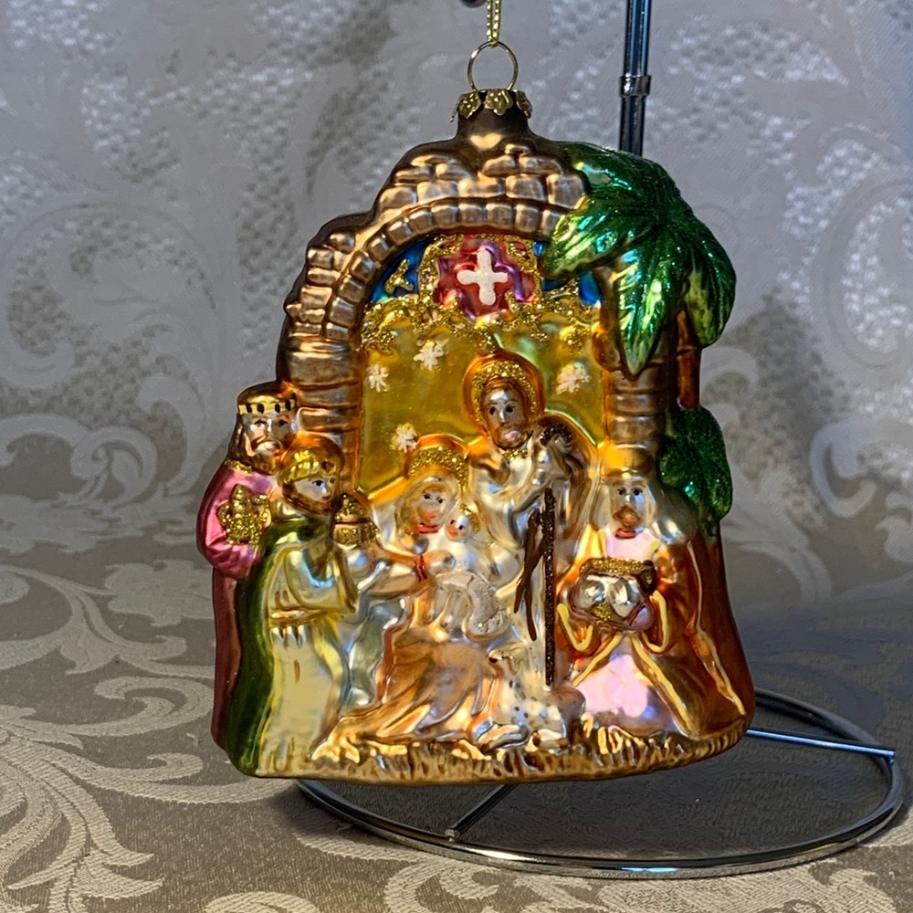Elegant Gold and Green Nativity Ornament